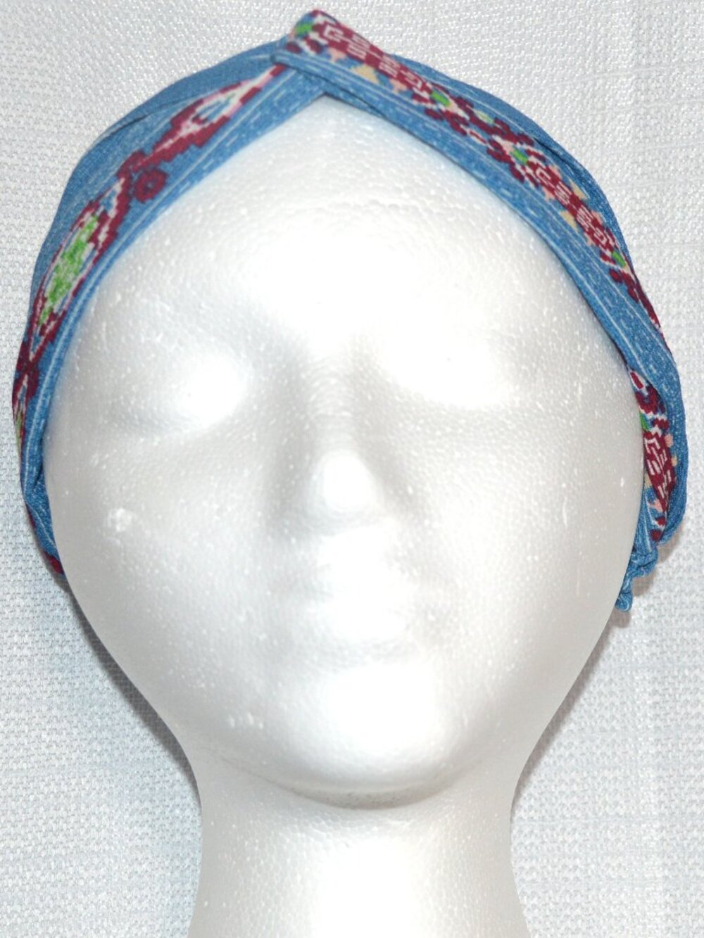 Turban-style headband with twist knot – Blue multicolor design
